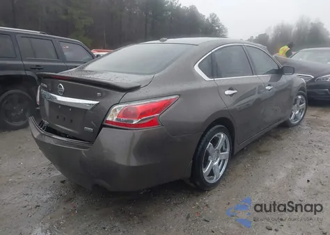 2015 Nissan Altima 2.5 S из США, поврежденный, VIN 1N4AL3AP9FC495837